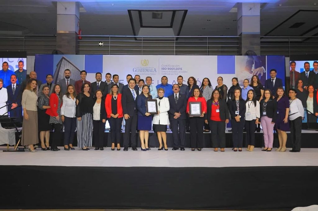 Ministerio de Finanzas obtiene ISO 9001