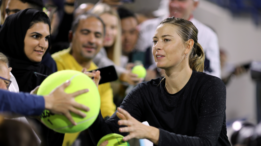 Regresa a las canchas de tenis Sharapova
