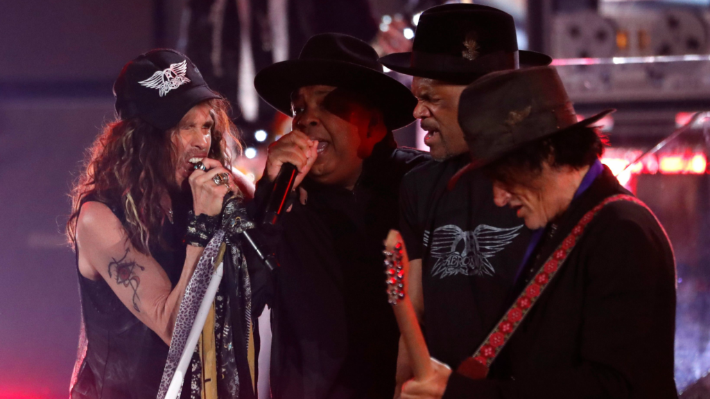 Aerosmith celebra su 50 aniversario con amigos 
