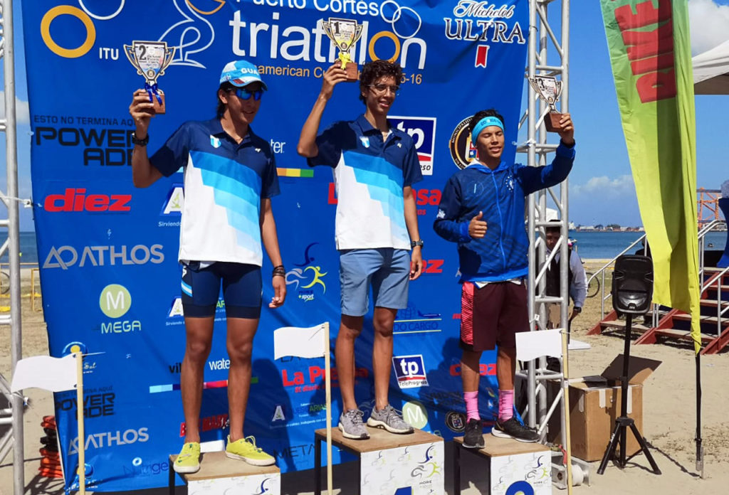 Guatemala destacan en la Copa Panamericana de triatlón