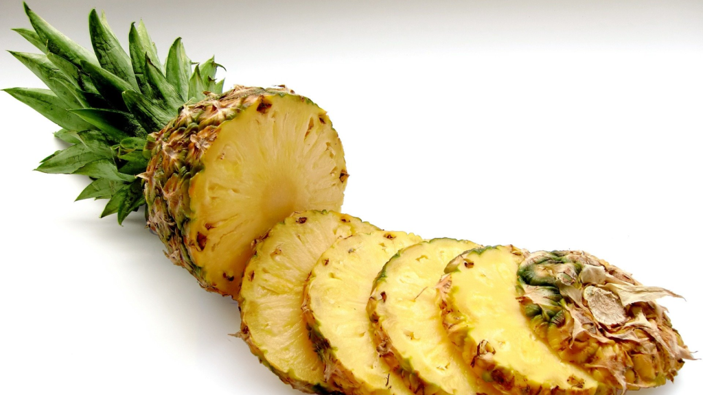 Agrégale el sabor tropical a tus días con estas frutas