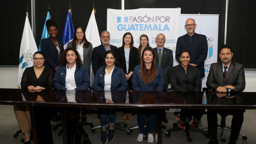 Atletas guatemaltecos reciben apoyo de Alianza Francesa