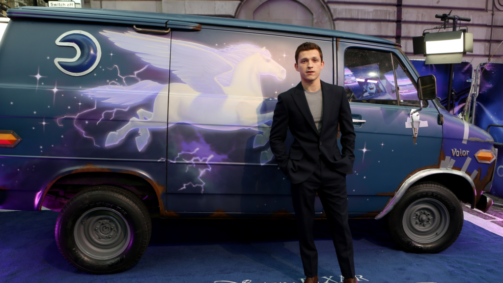 Pixar presenta una historia de magia y nostalgia