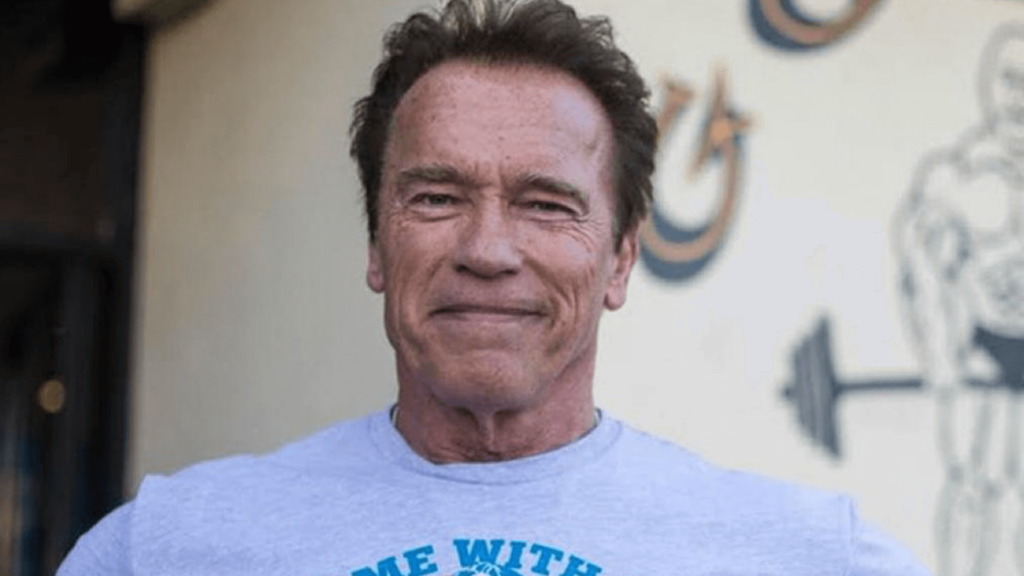 Schwarzenegger realiza donación para material sanitario