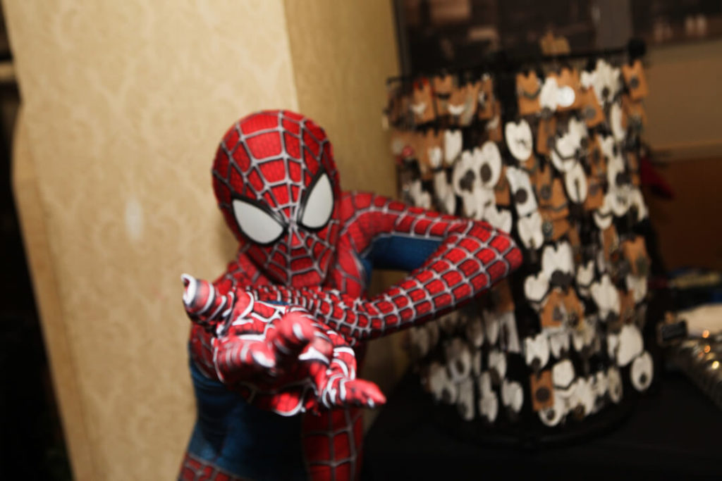 Spider-Man anima a los niños durante cuarentena