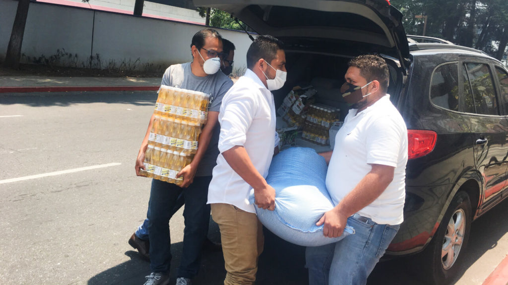 Estudiantes de la USAC llevarán alimentos al basurero de la zona 3 Soy Positivo
