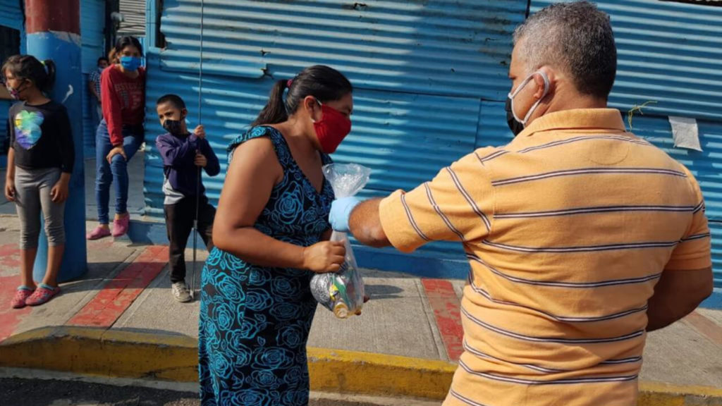 Vecinos de zona 1 y 3 agradecen ayuda de sancarlistas