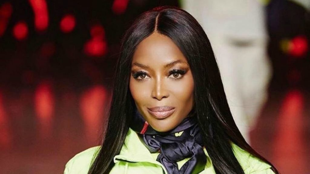 La modelo Naomi Campbell se conecta a más con sus seguidores