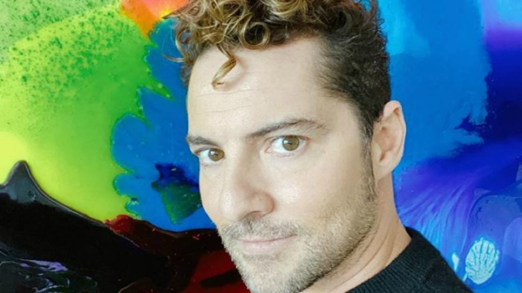 David Bisbal se ofrece como entrenador online