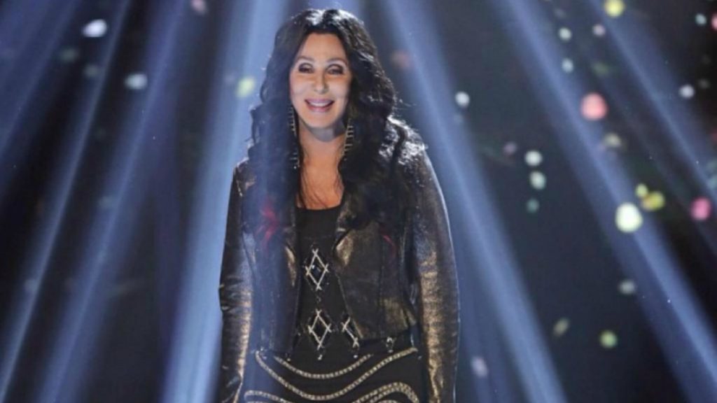 Cher lanza canción como muestra de apoyo