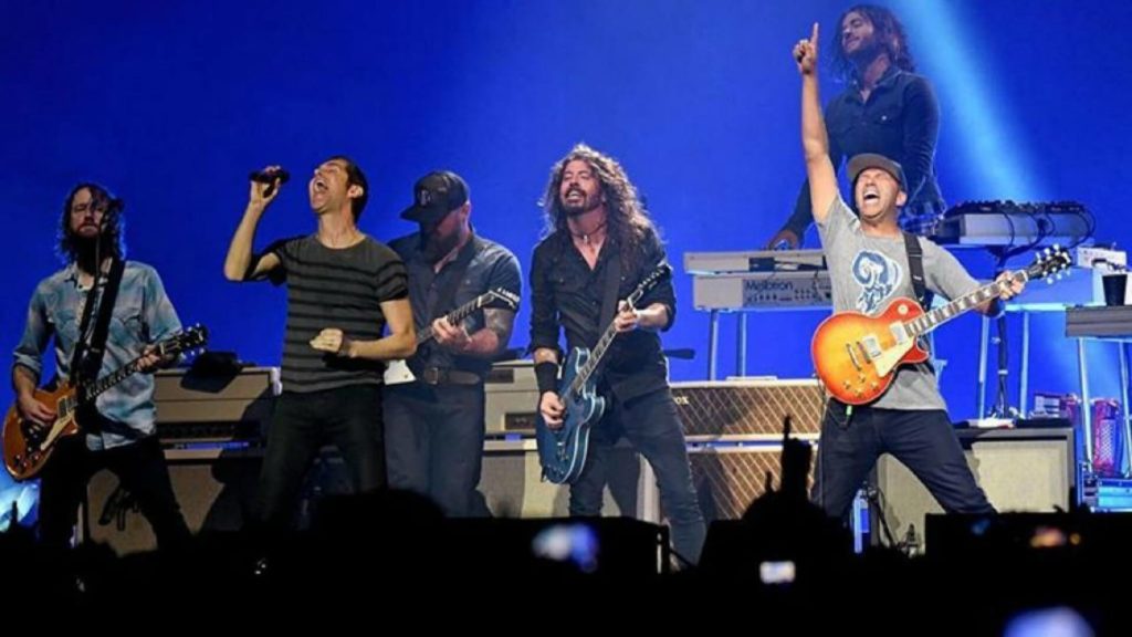 Foo Fighter y Led Zeppelin se unen para ayudar