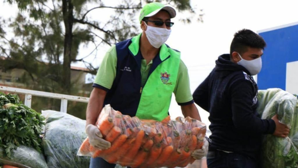 Vendedores de CENMA ayudan a familias guatemaltecas