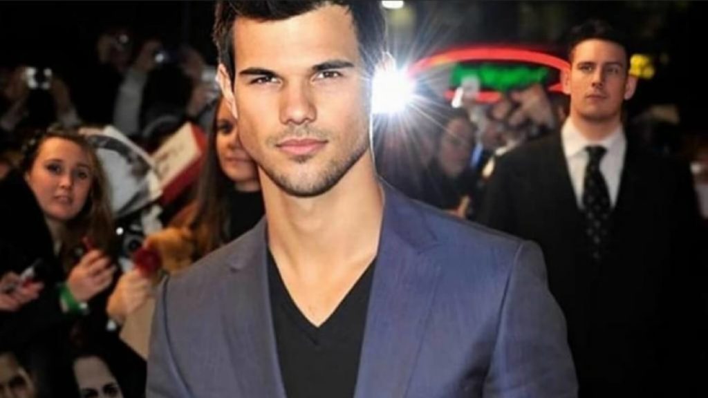 Taylor Lautner vende su ropa para dar ayuda