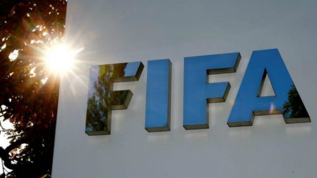 FIFA acuerda plan de ayuda para los equipos de fútbol