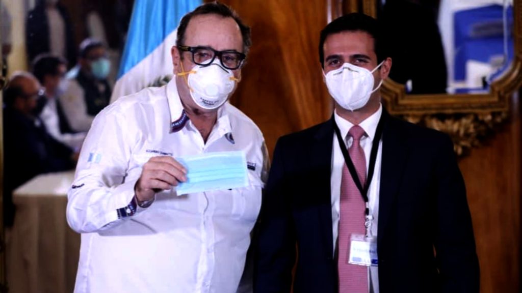 Banco Inmobiliario entrega mascarillas como donación