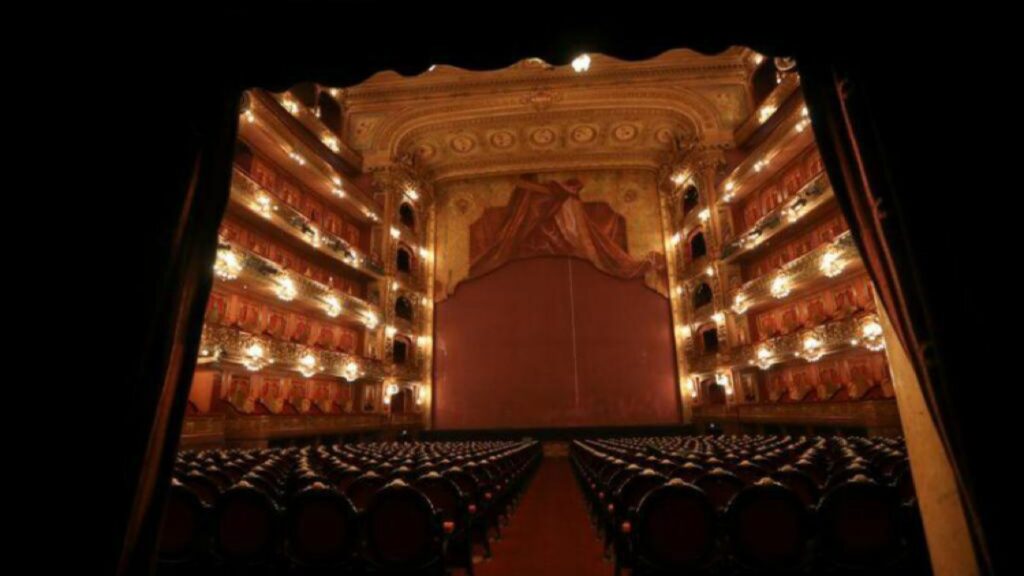 Teatros de Buenos Aires reabre sus puertas