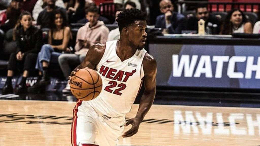 Jimmy Butler vende café en la burbuja de Orlando