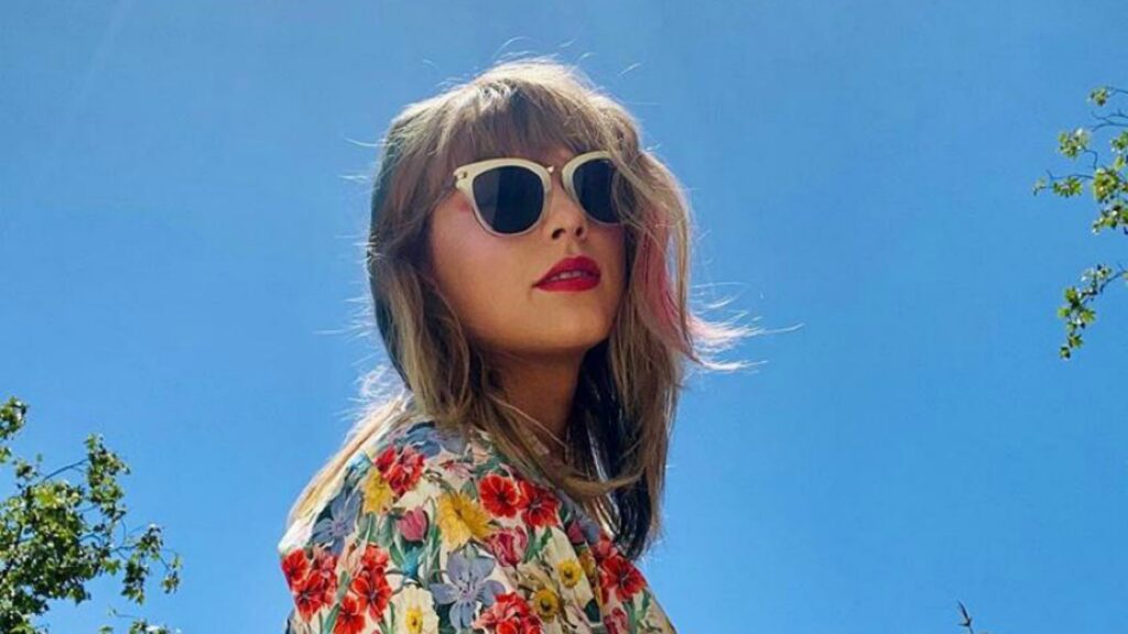 Taylor Swift realiza donación a fondo de estudiante