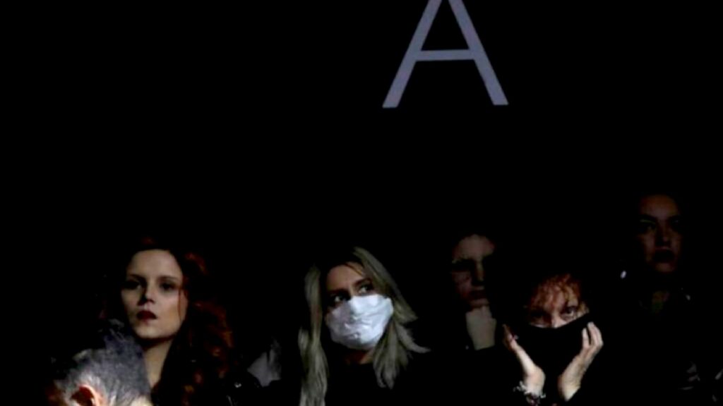 Semana de la Moda de Milán regresa con cauteloso show