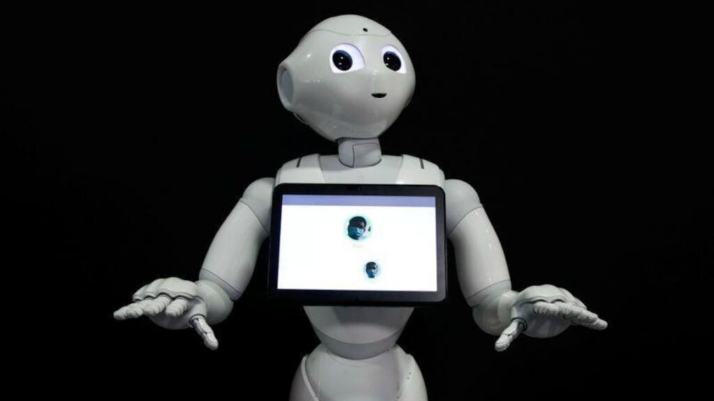 Pepper el robot que te recuerda usar mascarilla