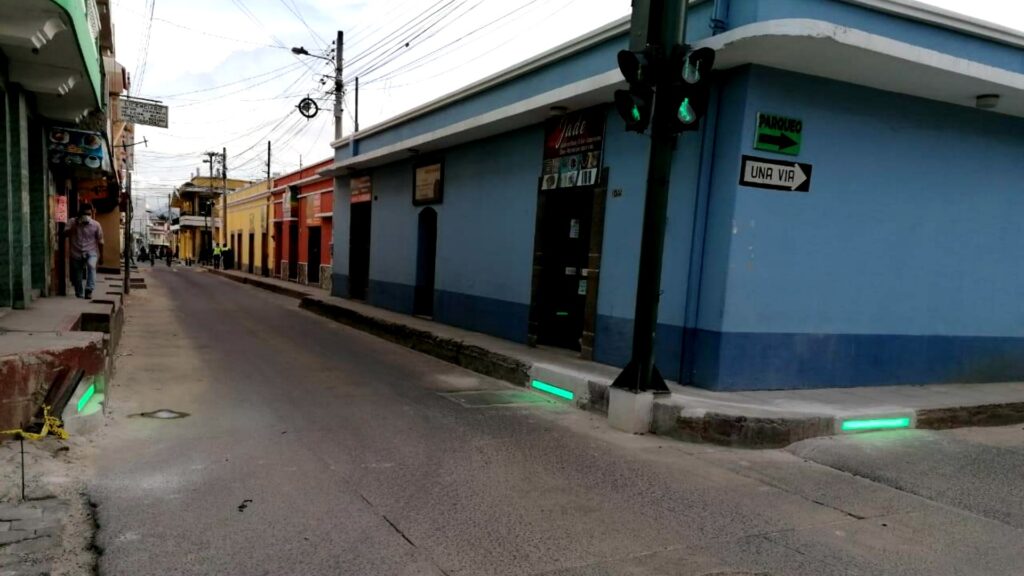 Muni de Salcajá inicia pruebas de semáforos inclusivos