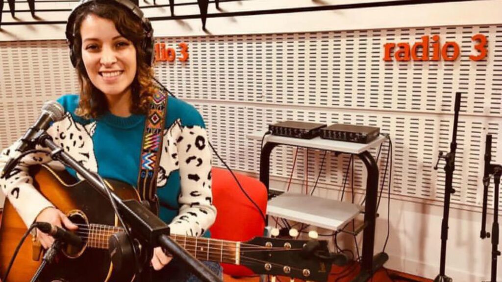 Gaby Moreno y Pepsi traen la magia de la navidad a tu casa