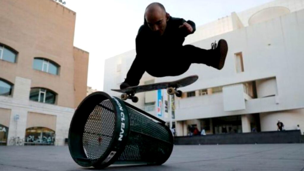 "Stewie" demuestra que la altura no importa en el skate