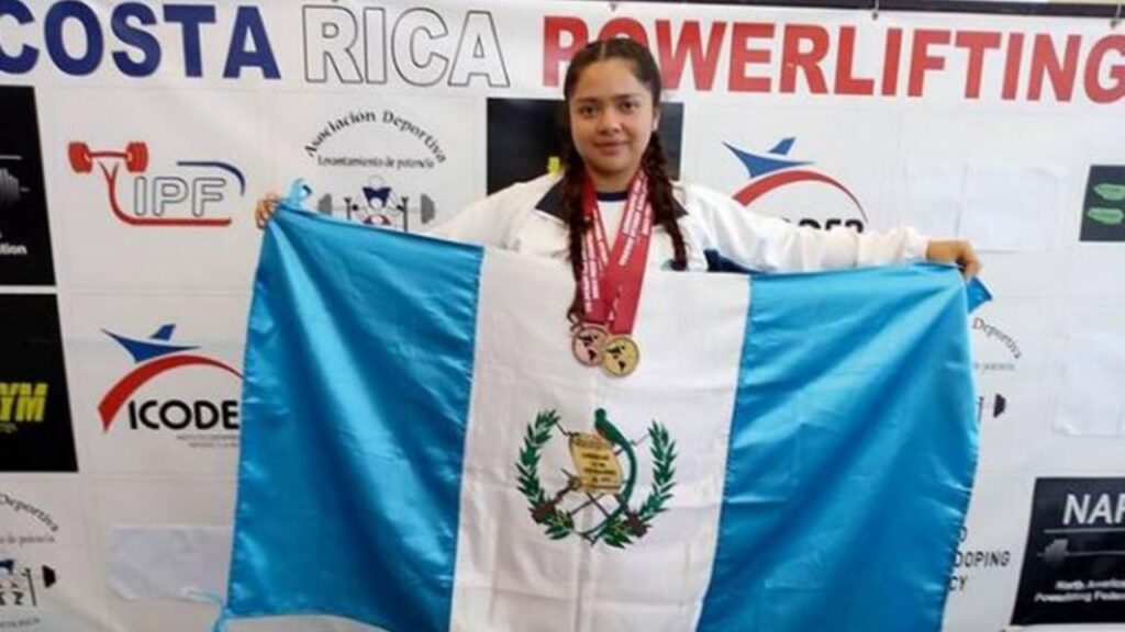 Ericka Dávila destaca entre las mejores del mundo en Powerlifting