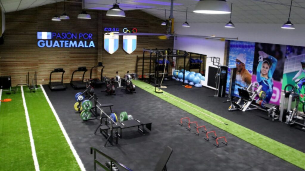 Servicio de Alto Nivel para atletas en los Centros de Acondicionamiento Deportivo