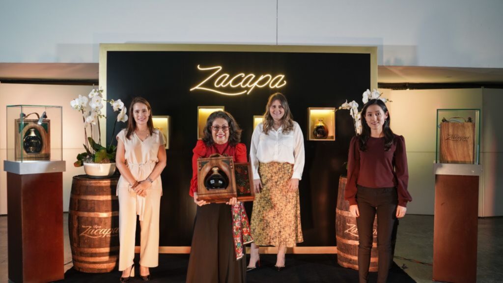 Ron Zacapa XO lanza edición conmemorativas a Guatemala y su arte