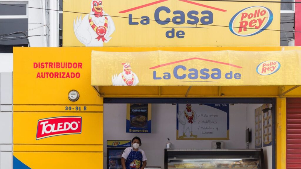 LA CASA DE POLLO REY capacitará a 390 emprendedores