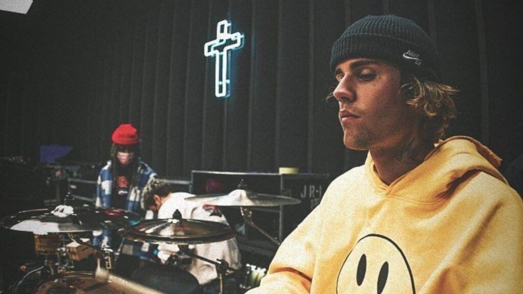 Justin Bieber anuncia "Justin Bieber - An Interactive Virtual Experience"