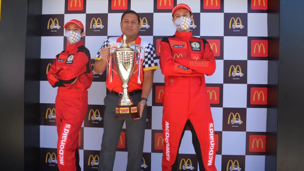 Desafío Auto Mac, el Auto Servicio más rápido de Guatemala