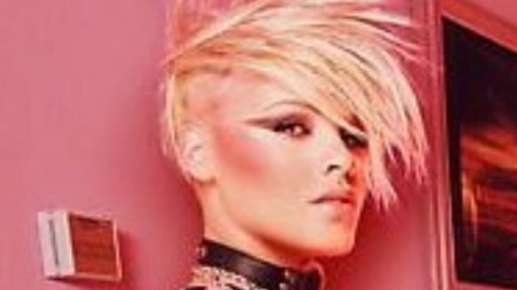 P!ink pide ayuda a Cristiano Ronaldo para cumplir un sueño de navidad