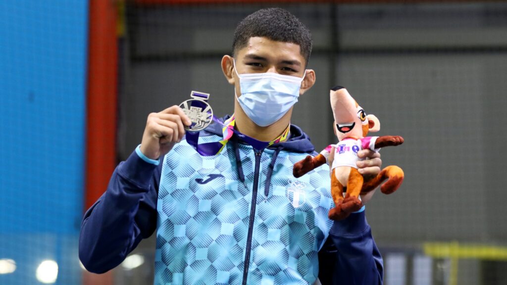 Carlos Valerio Fuentes gana la tercer medalla en En Cali-Valle 2021