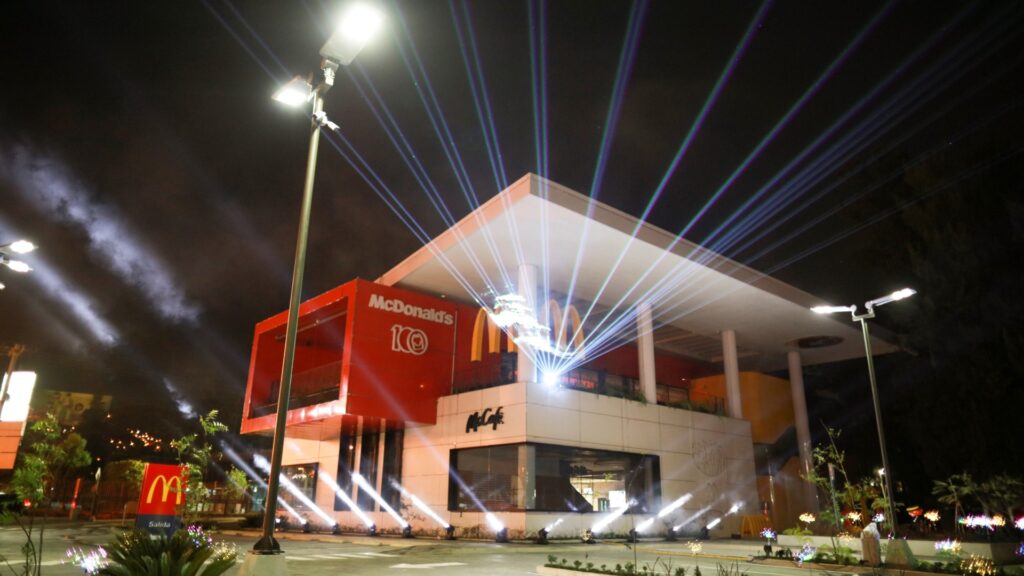 McDonald’s Guatemala celebra su exitosa trayectoria con la apertura de su Restaurante No. 100