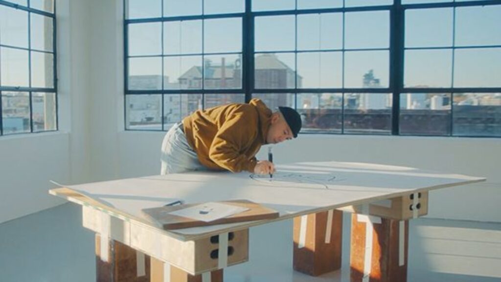 Artistas transforman los techos de los modelos de MINI en obras de arte.
