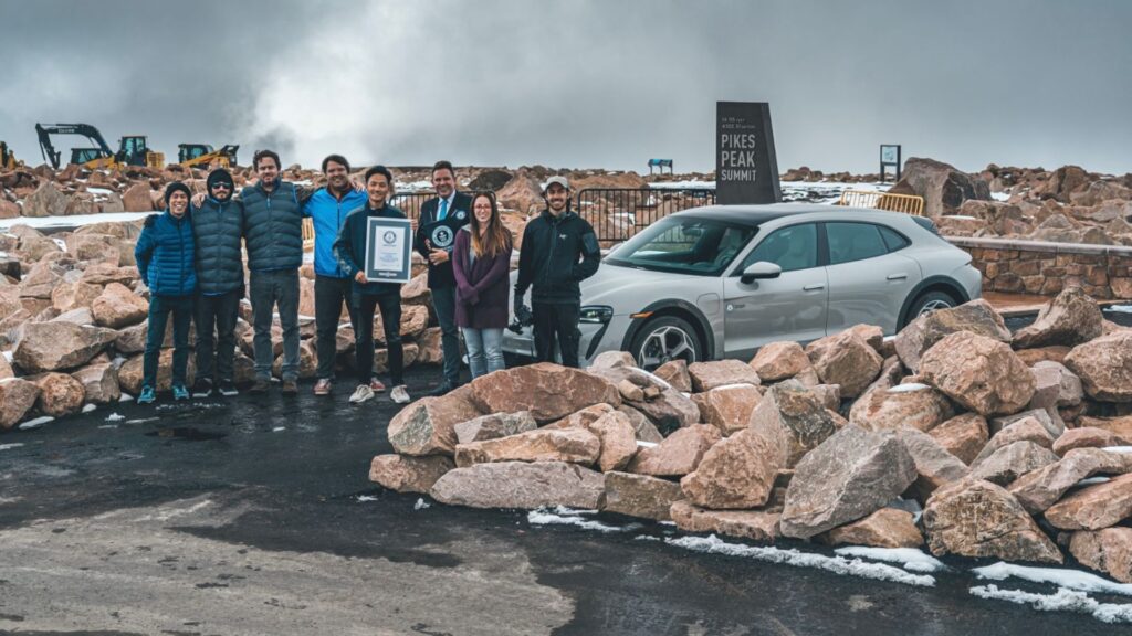 El Taycan establece un récord de gran altura