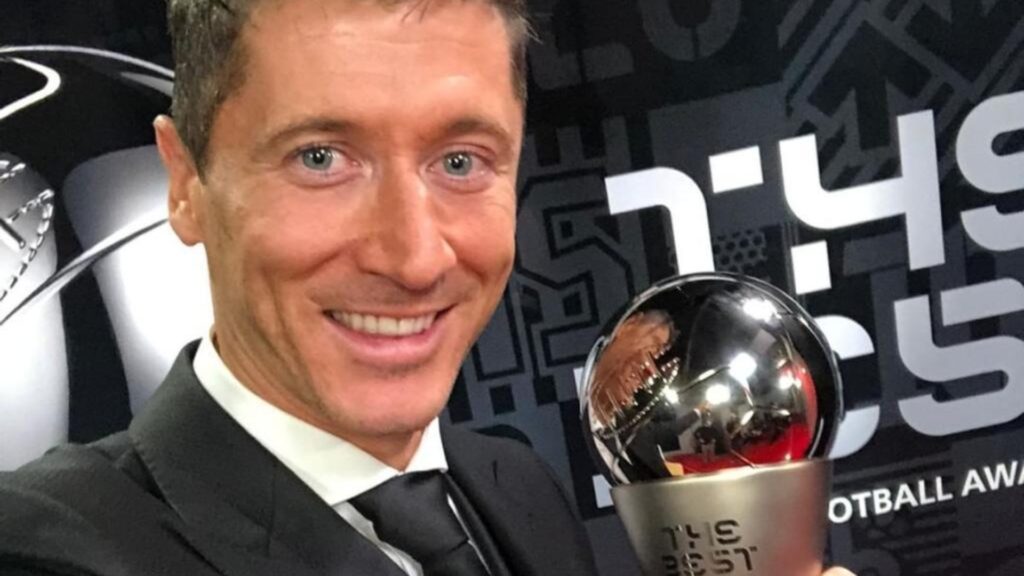 Robert Lewandowski gana el The Best FIFA 2021