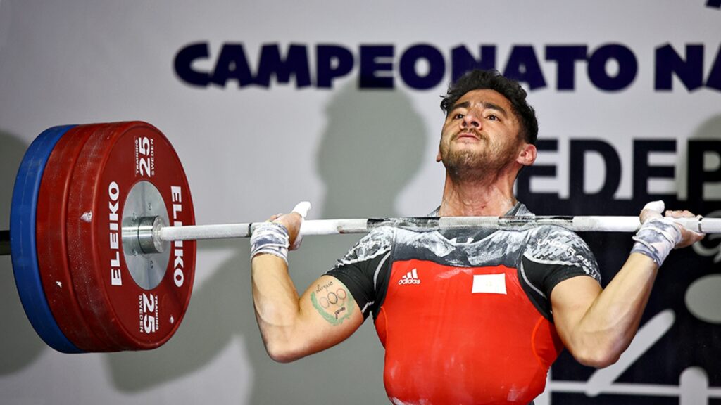 Edgar Pineda domina el Nacional de Primera Fuerza