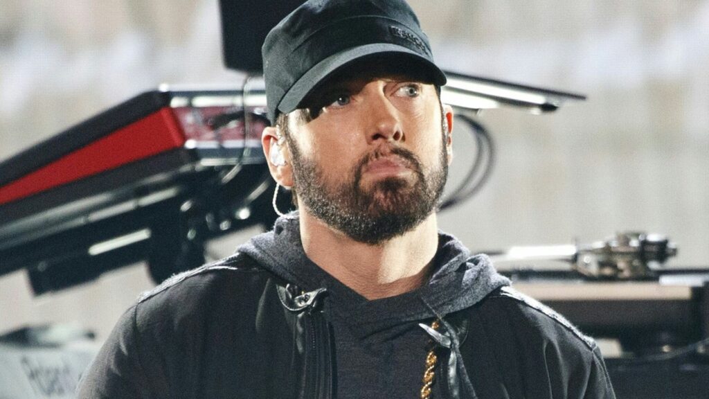 Eminem hará historia al incluir a raperos sordos en el show del Super Bowl