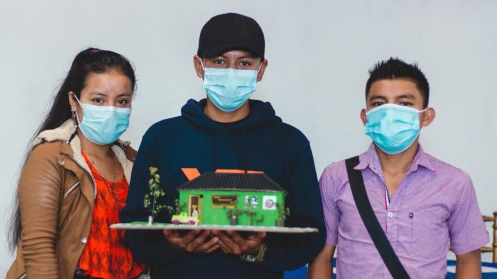 Promueven la seguridad en línea para adolescentes y jóvenes