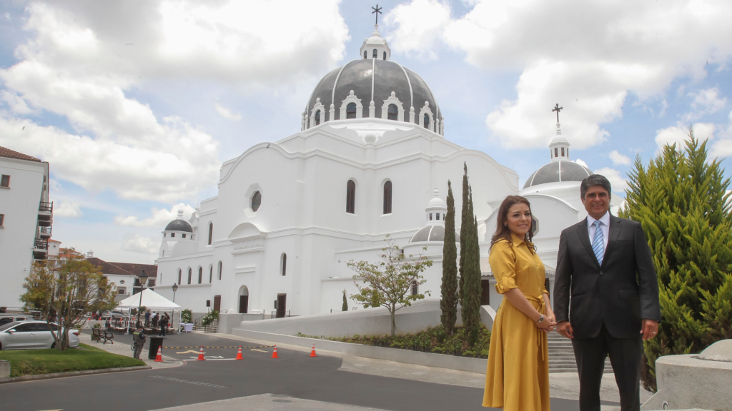 Iglesia Santa María Reina de la Familia abre sus puertas en Ciudad Cayalá