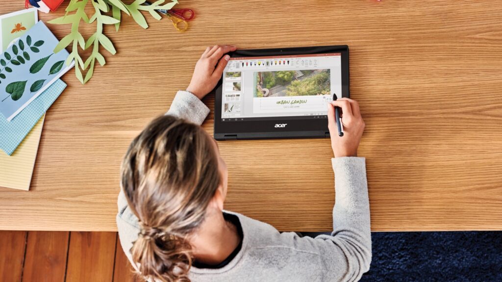 Microsoft empodera a niñas y adolescentes centroamericanas