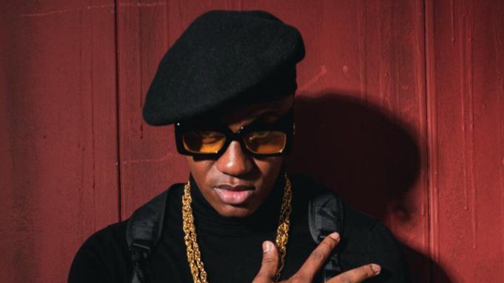 "Mami Baila" el nuevo tema de DJ Flechas junto a Landa Freak and Georgie Valencia