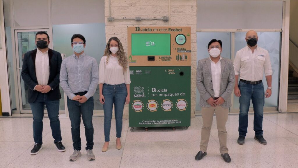 Nestlé habilita Ecobot en Guatemala para promover el reciclaje