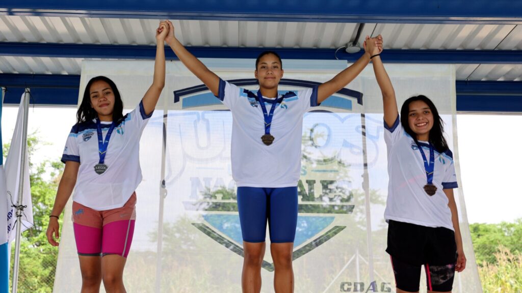 Guatemala dominó los Juegos Nacionales de natación