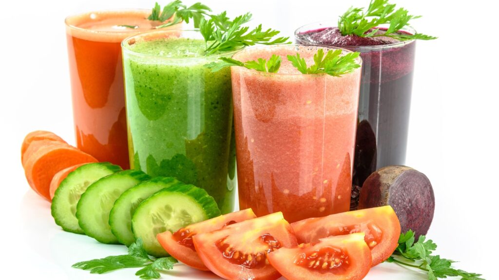 Disfruta cinco jugos para combatir el acné