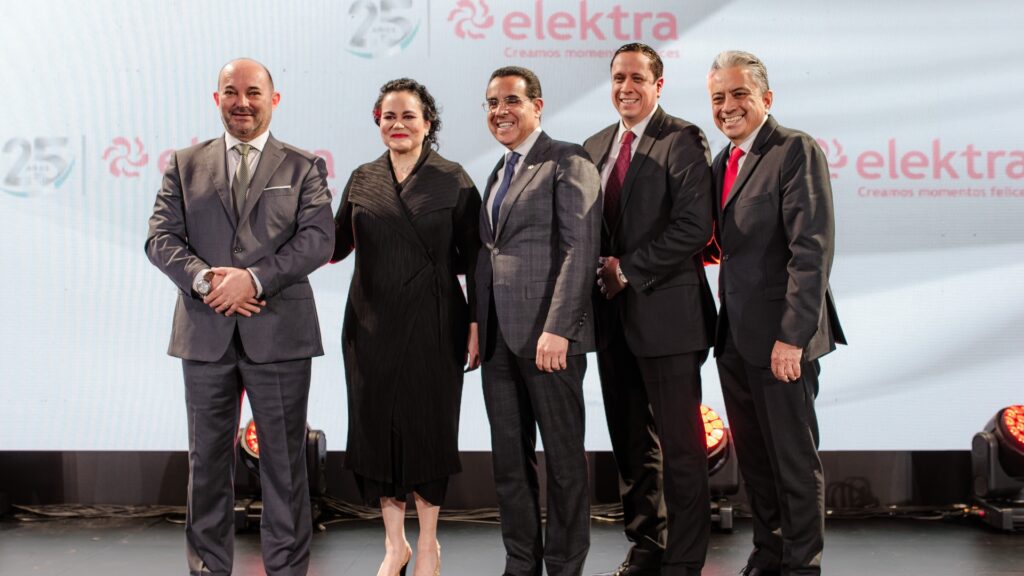 Tiendas Elektra Guatemala celebra 25 años creando momentos felices 
