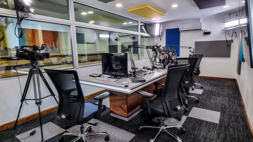 La Universidad Rafael Landívar inauguró las nuevas instalaciones del Laboratorio Tecnológico de Comunicación